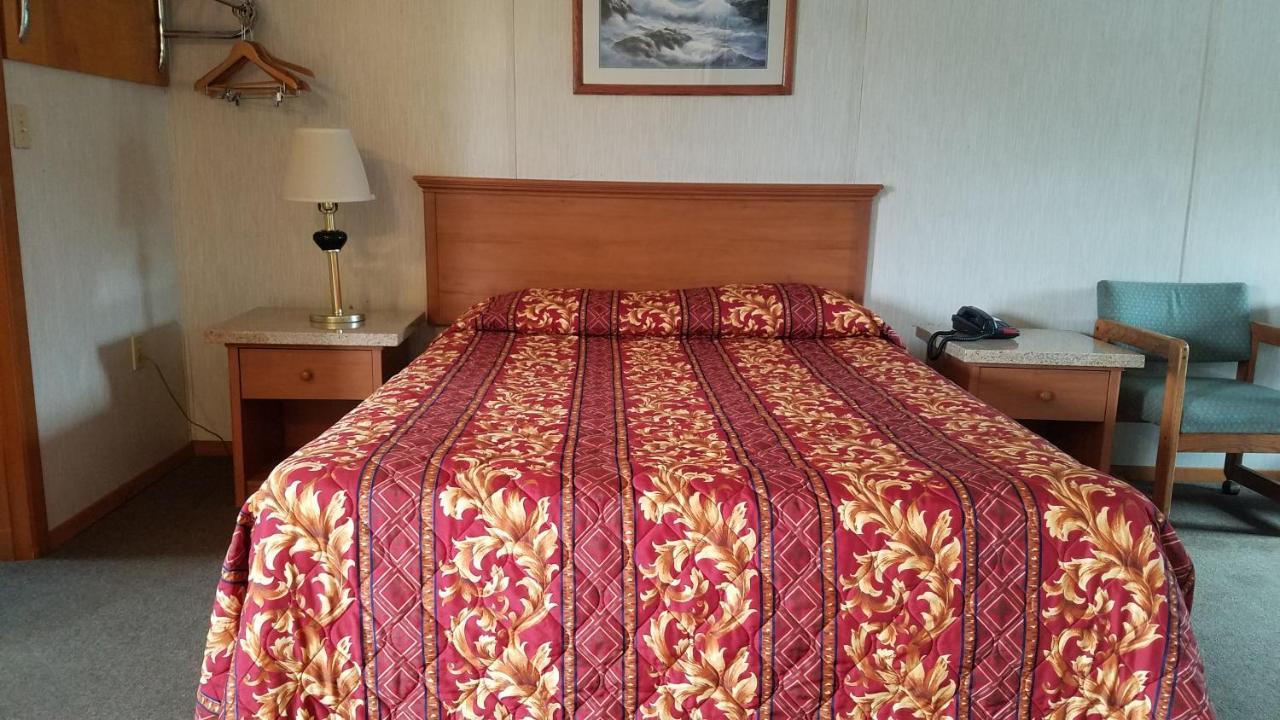 Milwaukie Inn Portland South Экстерьер фото